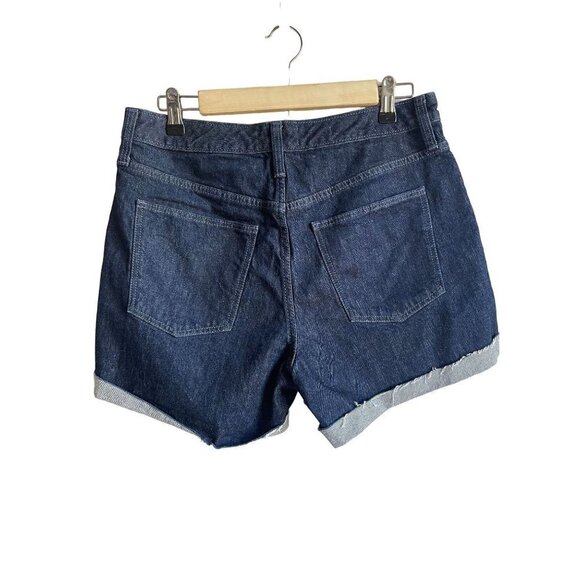 Universal Thread Size 8 Dark Blue Denim Vintage Midi Shorts Raw Hem Cuffed - Picture 3 of 7